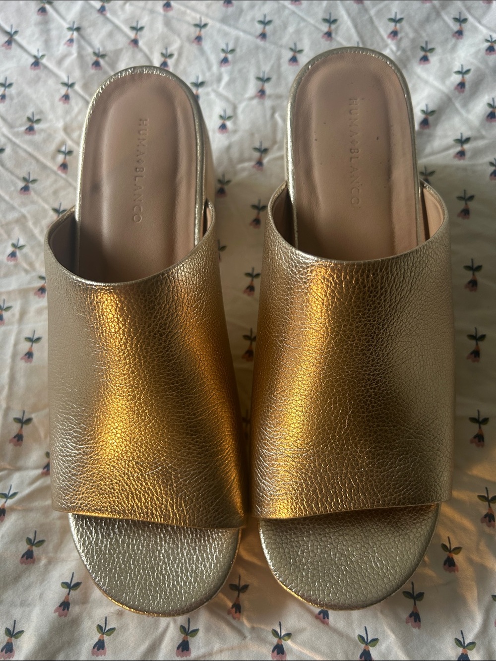 Huma Blanco Metallic Gold Open-Toe Slide Mules